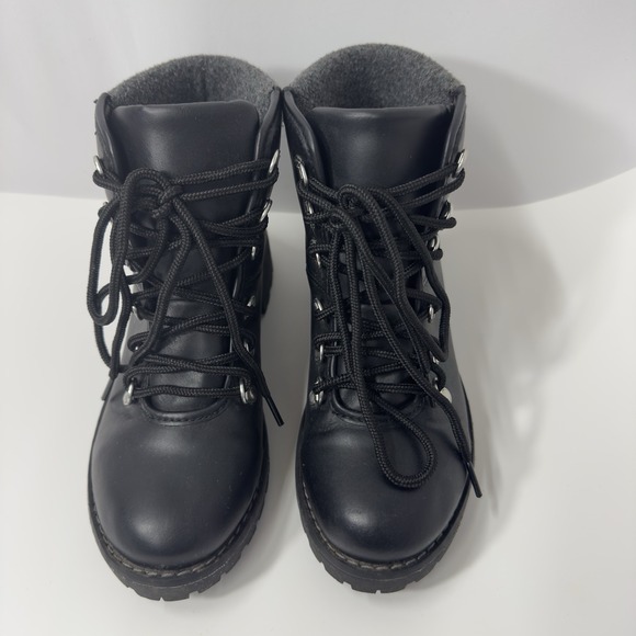 Shoes - St. Johns Bay Womens Blak Hiking Boots Size 7M‎ Flaux Lether Memory Foam Winter